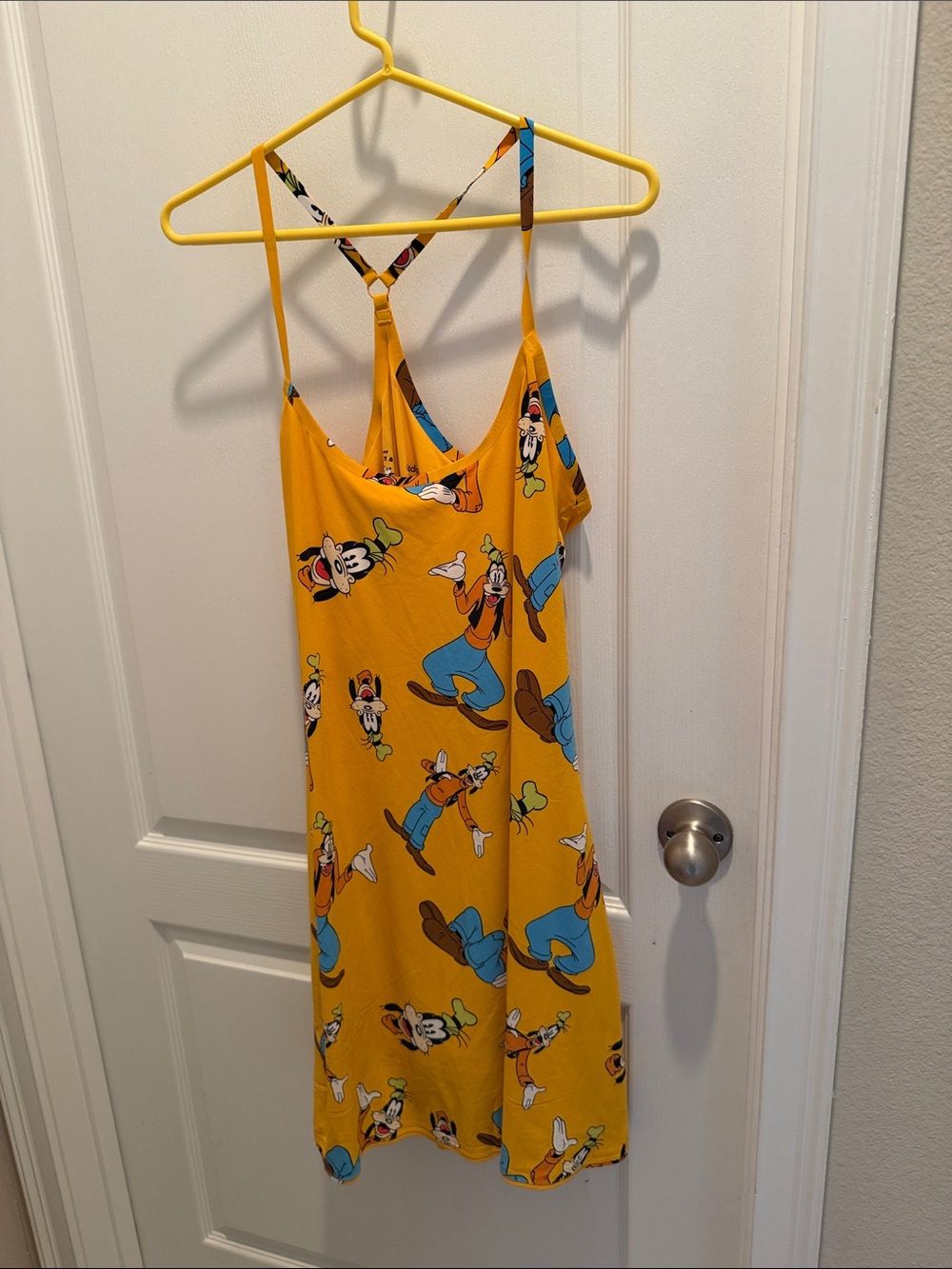 Disney’s Mickey and Company outdoor voices size 2X Goofy-Print Slip Dress